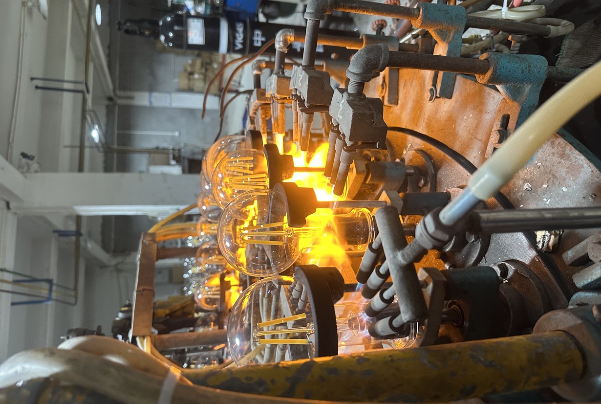 Production and inspection line shown on the TITKLED website